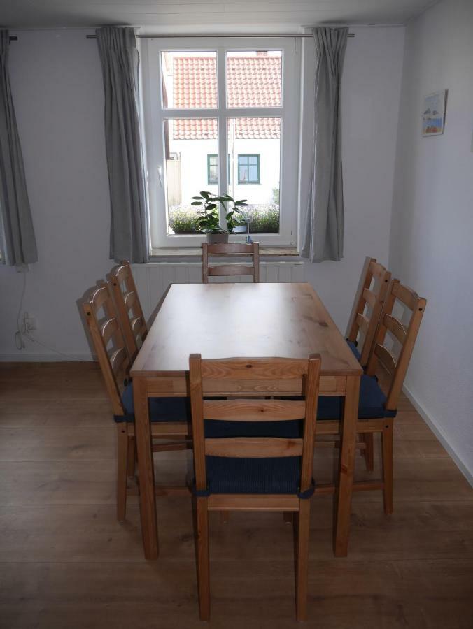 Alte Schmiede Sagard Apartment Ruang foto