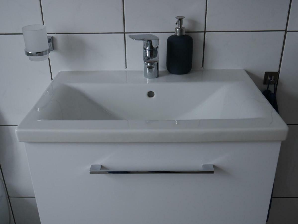 Alte Schmiede Sagard Apartment Bagian luar foto